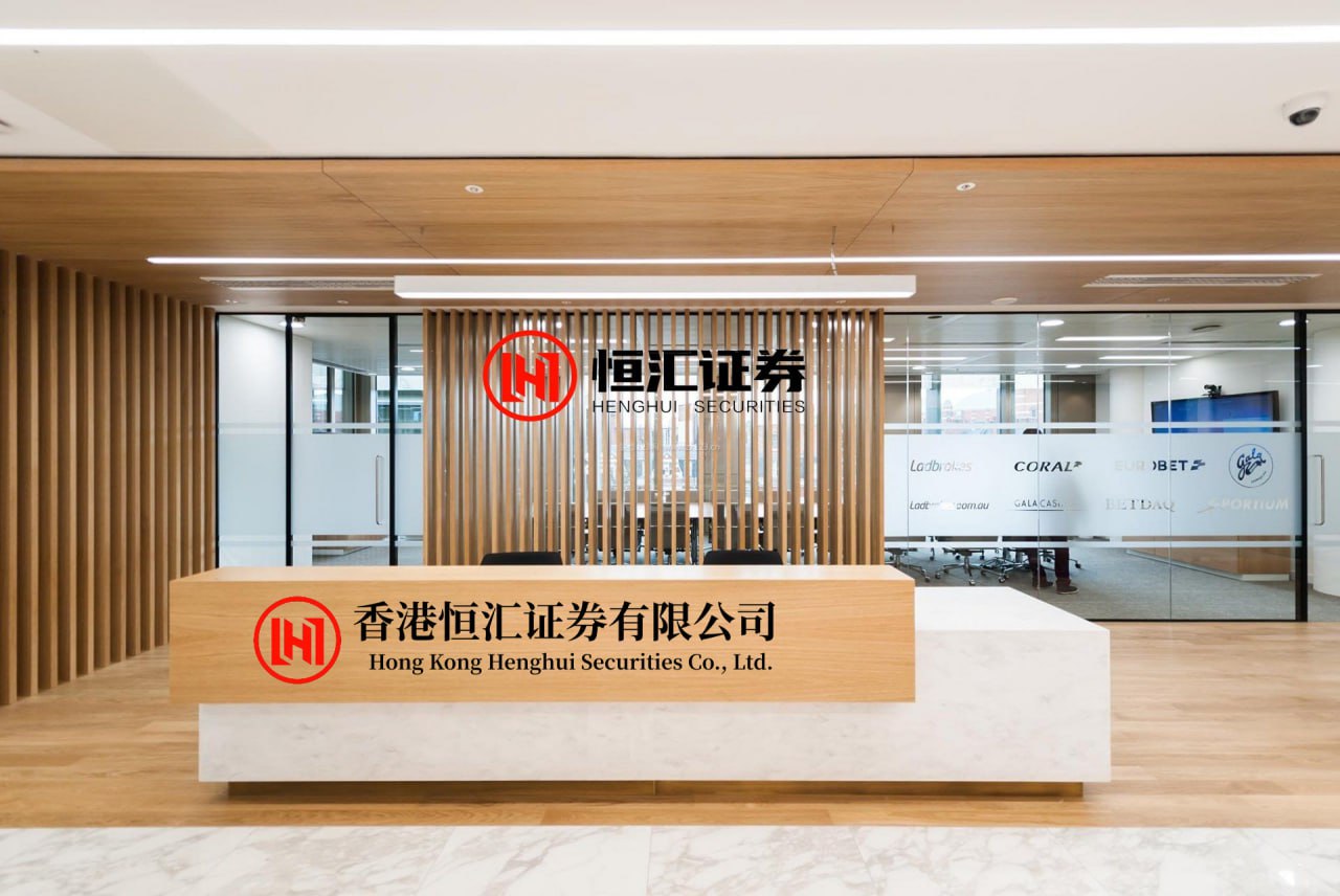 金港赢配资平台 中东打仗，李嘉诚却赚翻了，姜还是老的辣